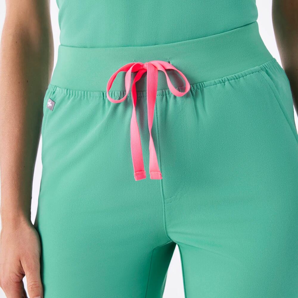 NEW NWT Figs High Waisted Zamora 6-Pocket Jogger Scrub Pants Surgical Green M - Picture 5 of 16